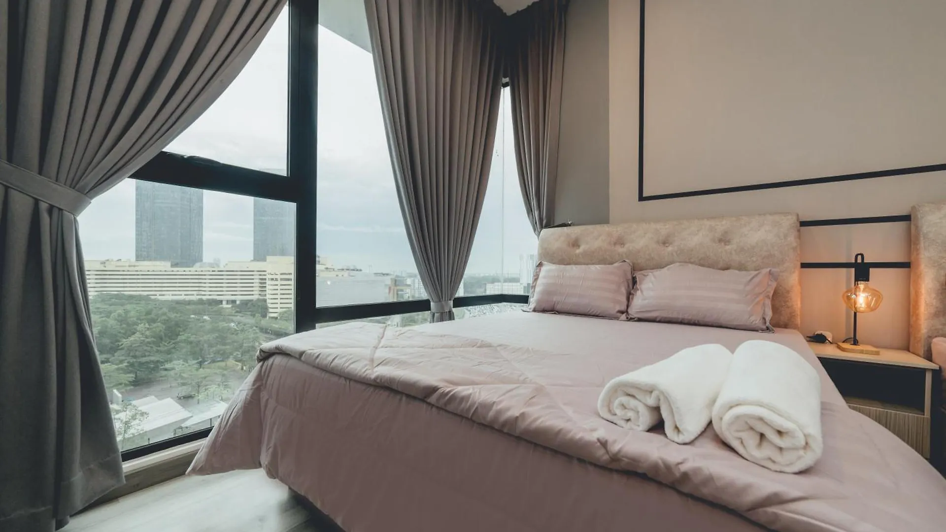 Mosaic Southkey Thezebra 3Br8Pax Bathtub Midvalley By Our Stay Johor Bahru 0*,  Malaysia
